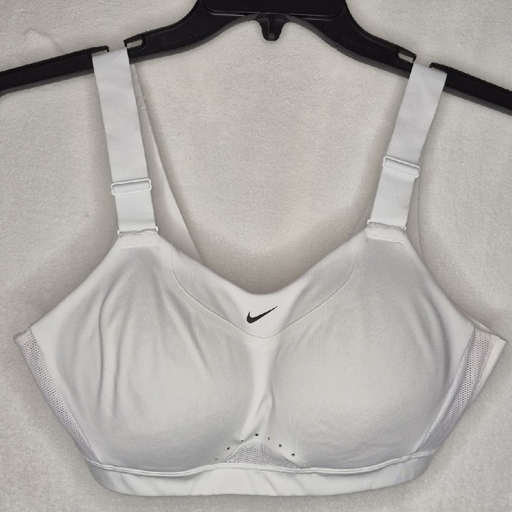 Nike Women's Classic White Sports Bra